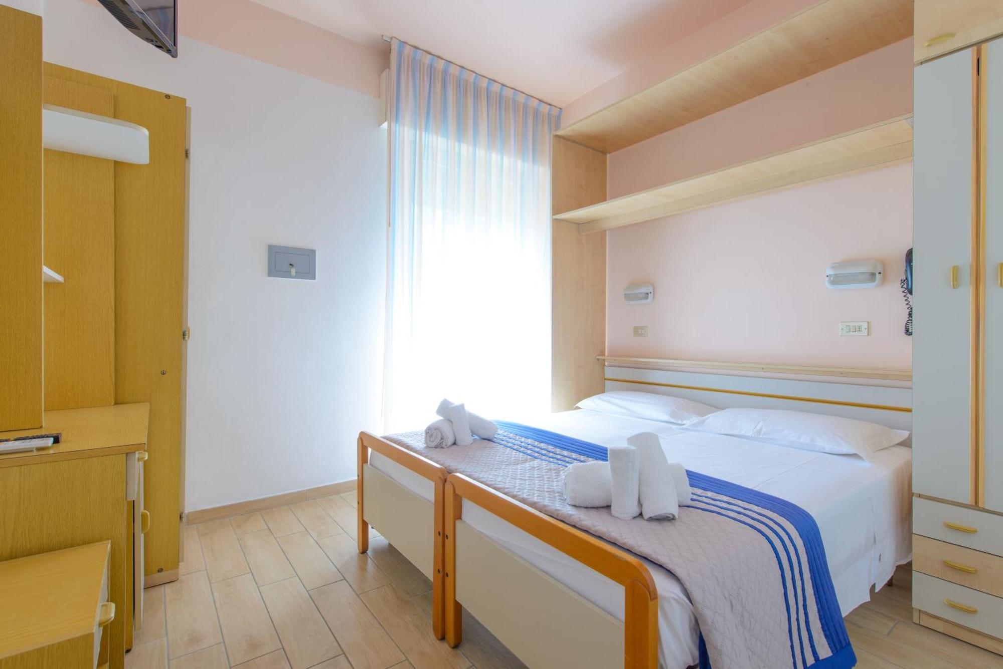 Hotel Colorado Rimini Extérieur photo