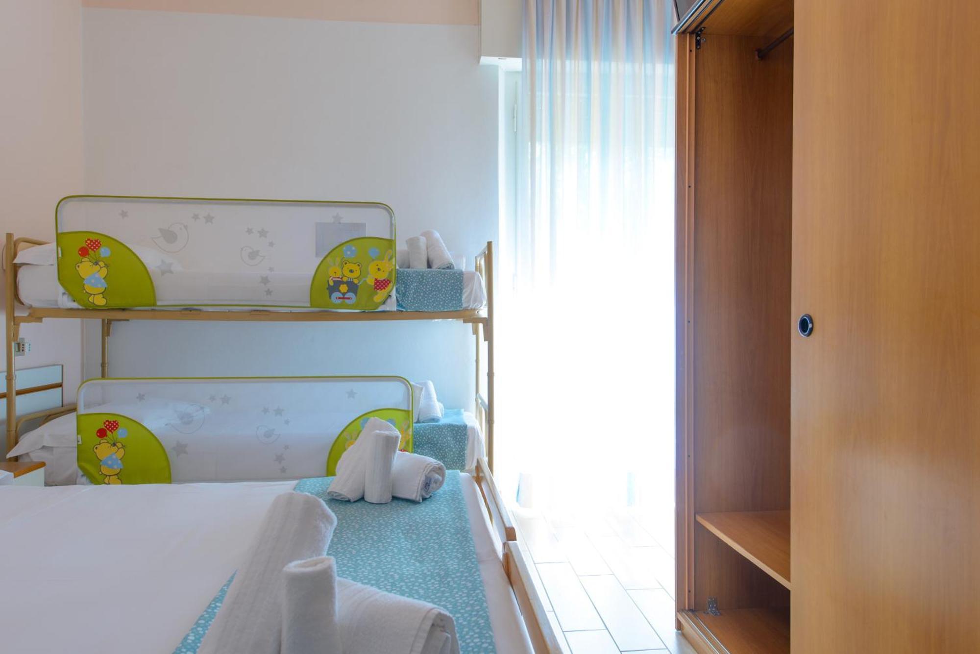 Hotel Colorado Rimini Extérieur photo