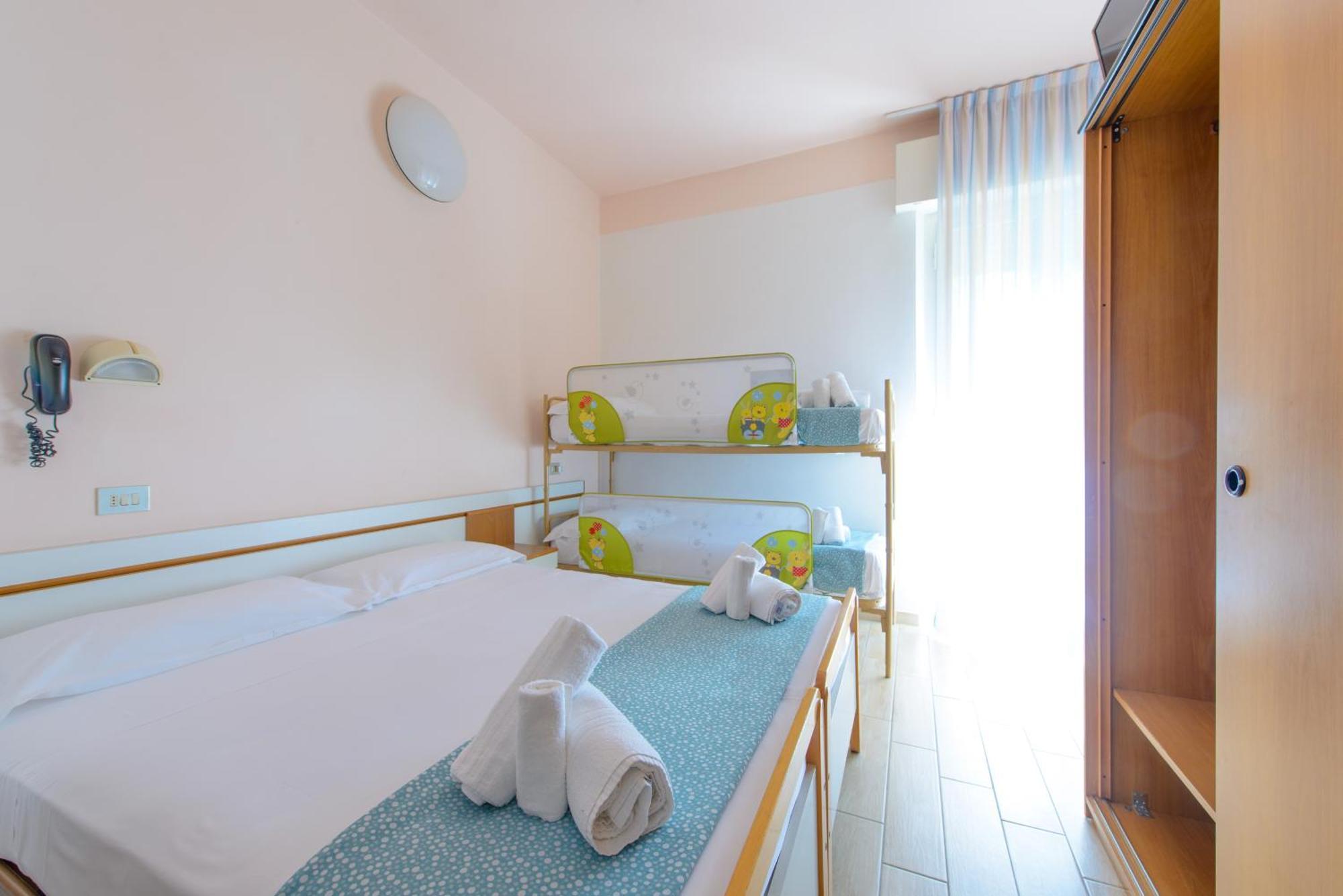 Hotel Colorado Rimini Extérieur photo