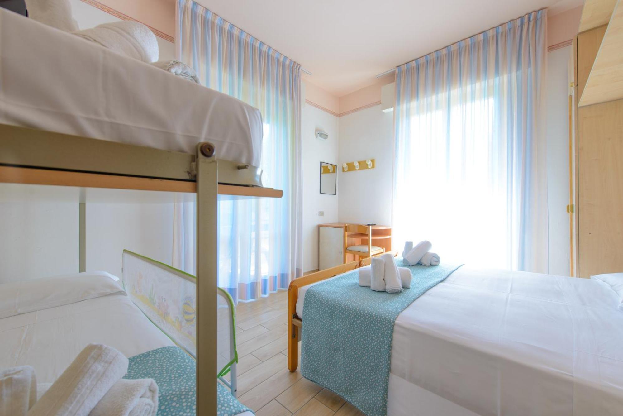 Hotel Colorado Rimini Extérieur photo